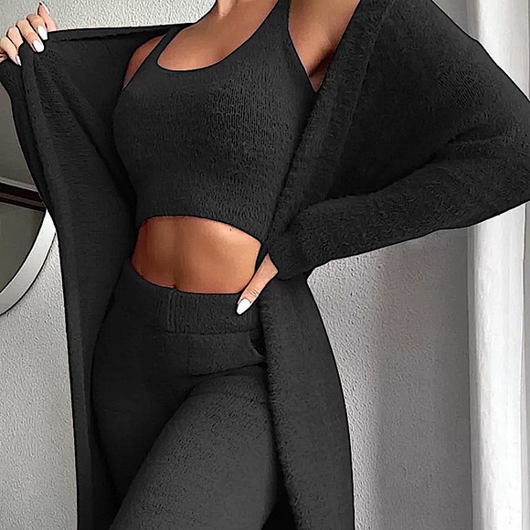 Fashion Nova Sweaters - 🖤LAST ONE!!🖤Coord Set black 3 piece long cardigan, crop top & leggings NWOT
